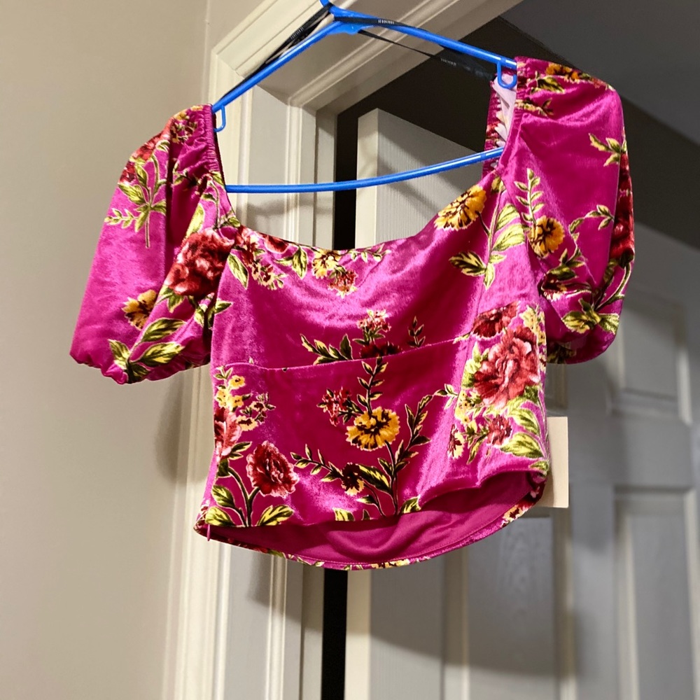 Brand New 3 for 15$ crush velvet top